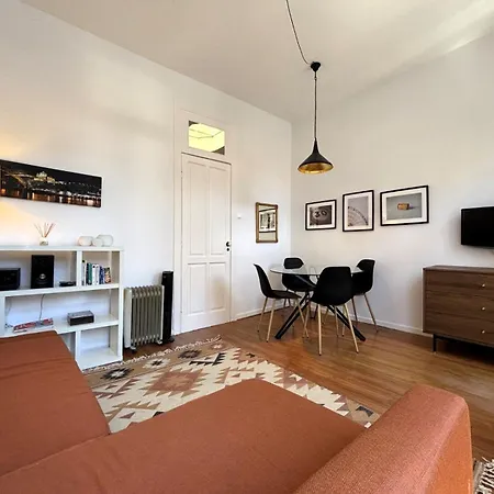 Vitoria Flat